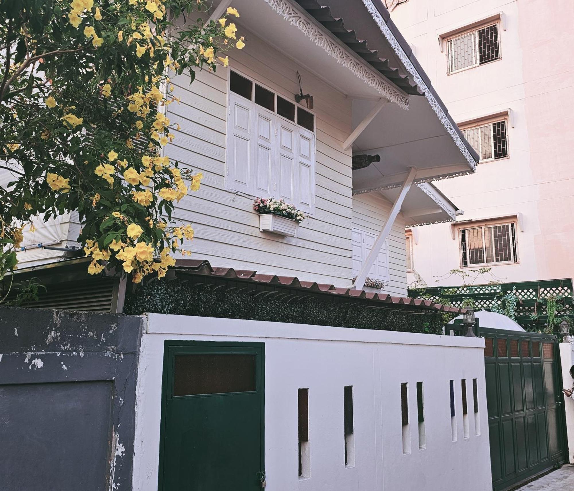 Villa W The Thai-style Tranquil And Cozy Bangkok